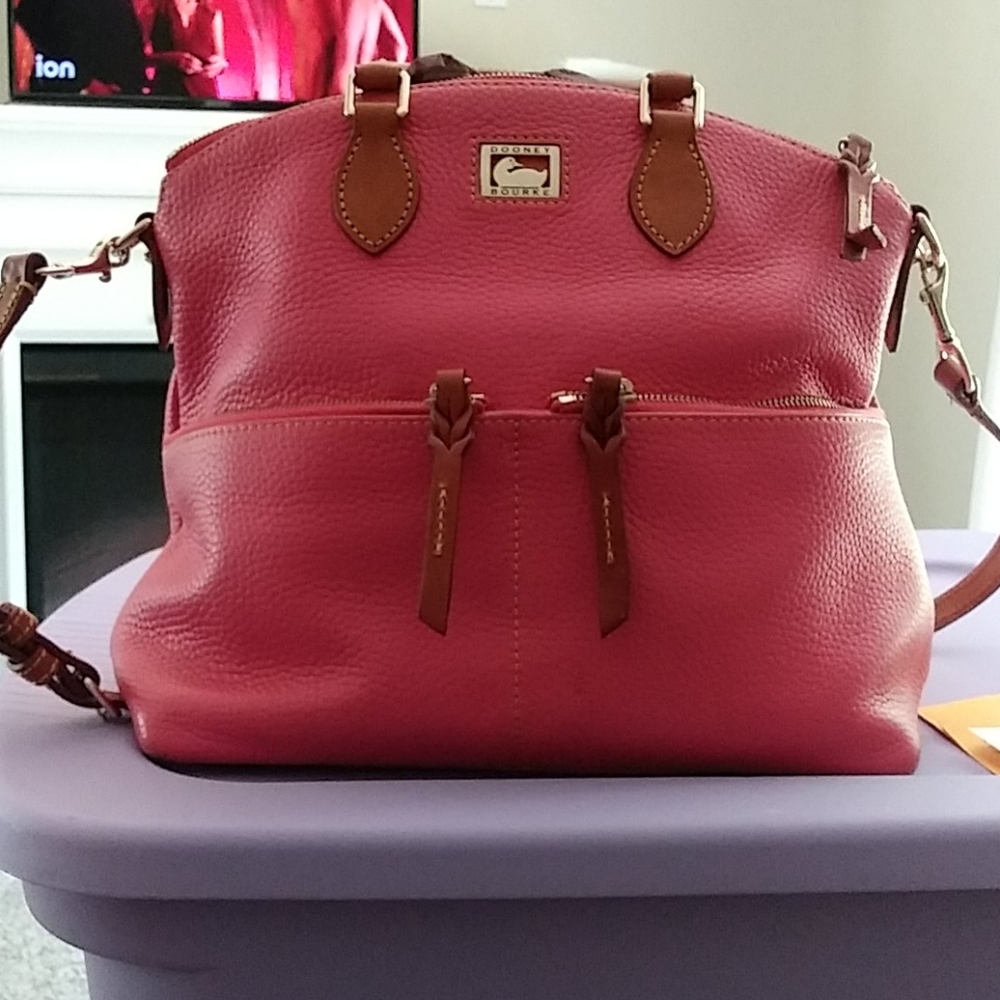 Dooney Bourke medium purse